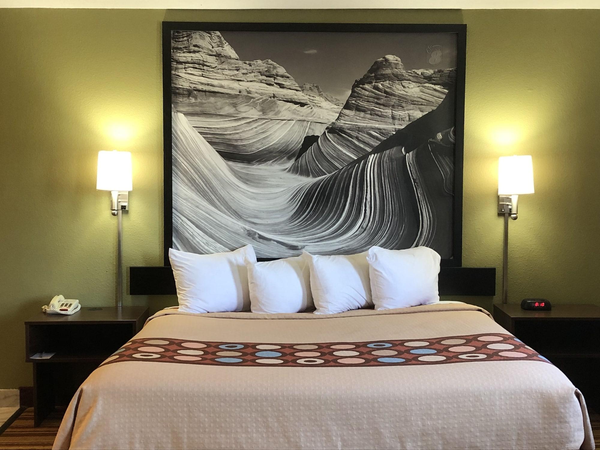 Hotel Super 8 By Wyndham S Jordan/sandy/slc Area