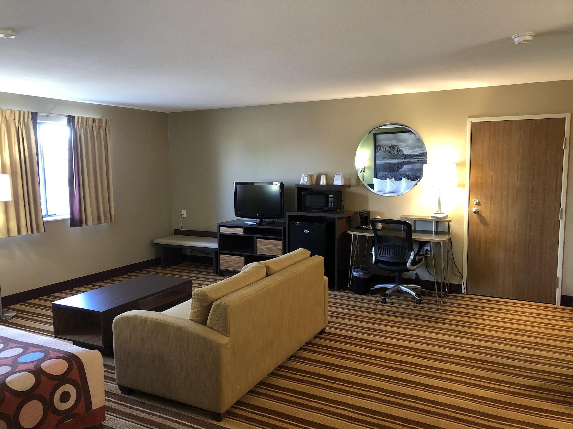 Super 8 By Wyndham S Jordan/sandy/slc Area Hotel South Jordan