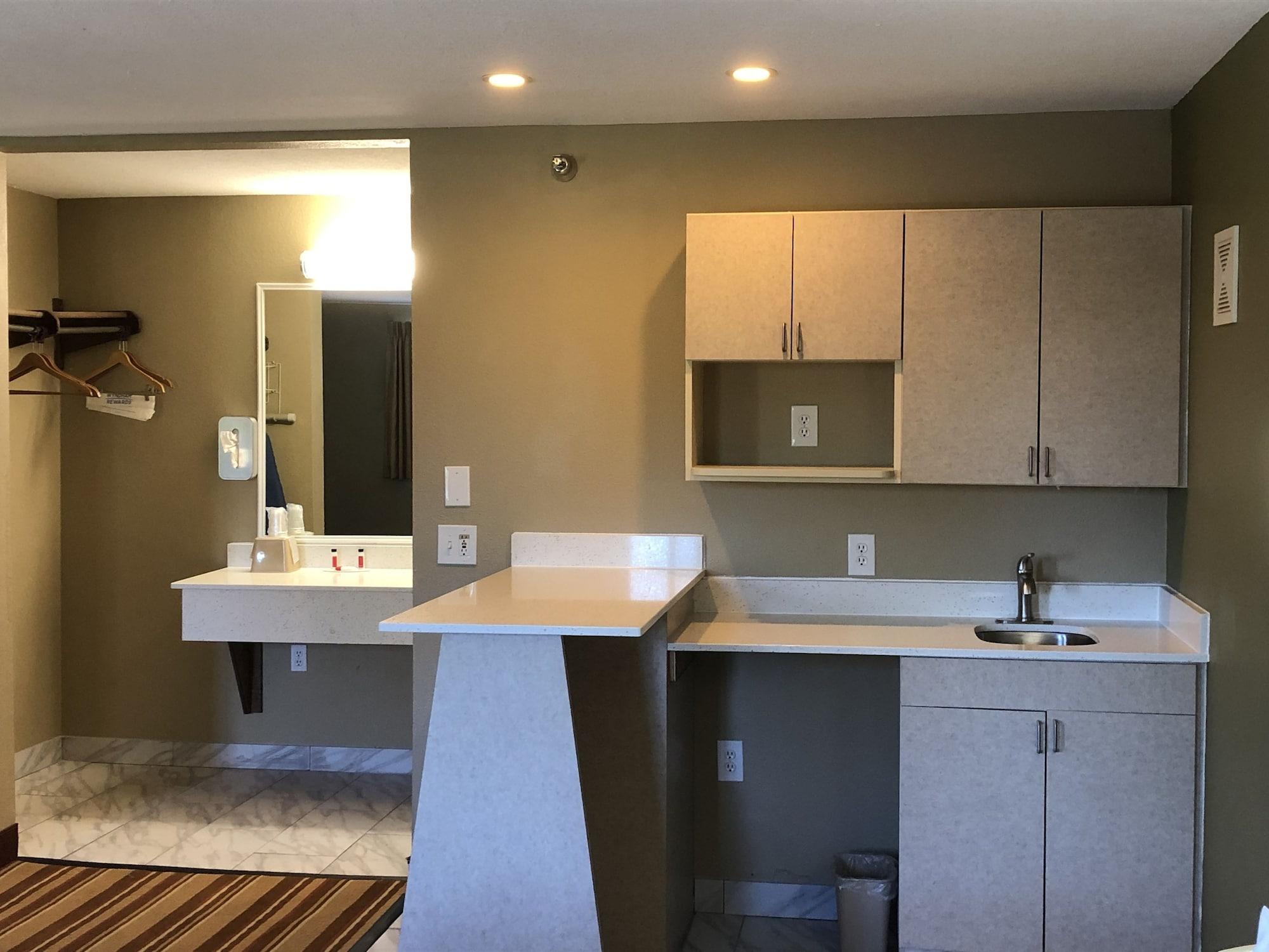Hotel Super 8 By Wyndham S Jordan/sandy/slc Area