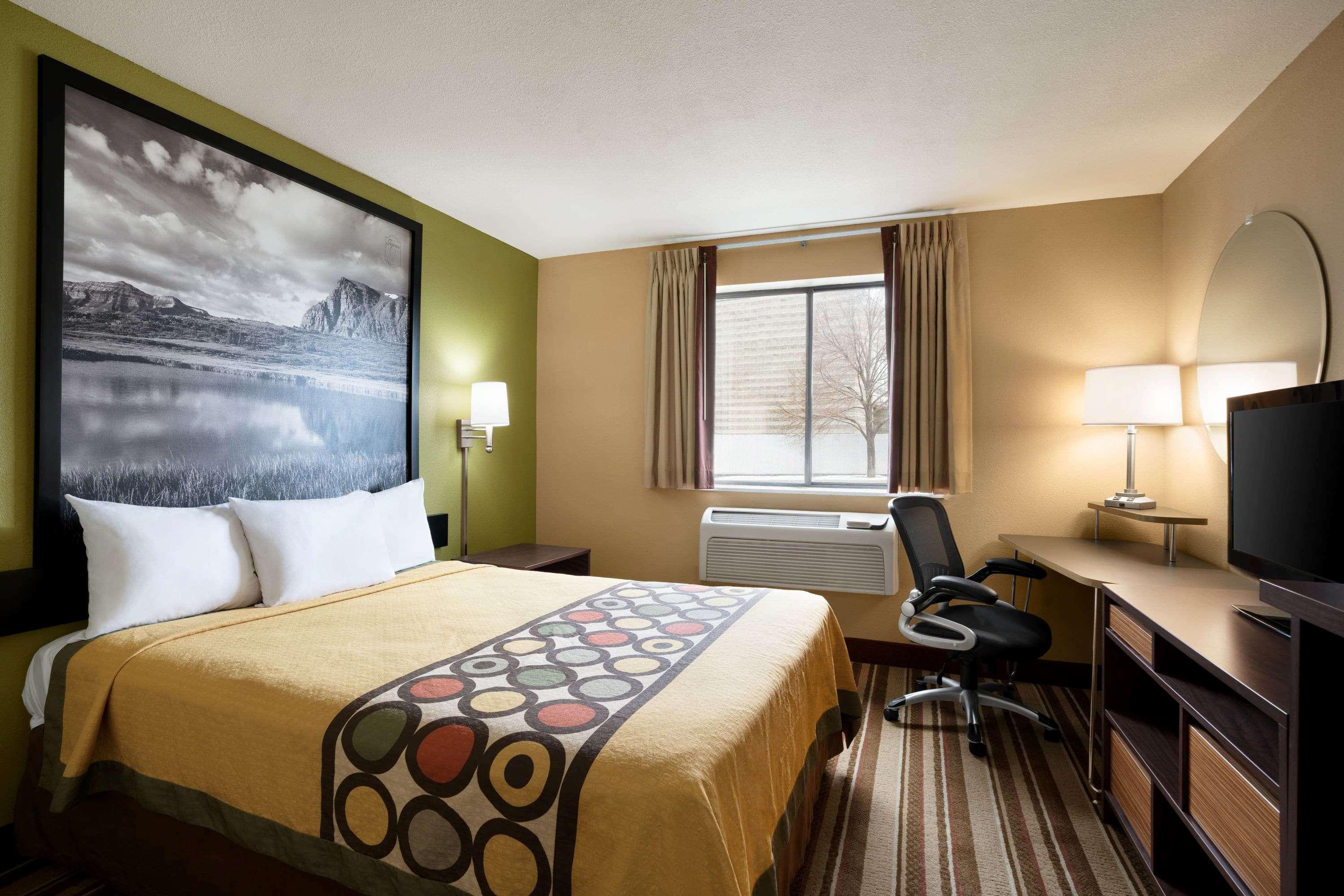 Hotel Super 8 By Wyndham S Jordan/sandy/slc Area 2*