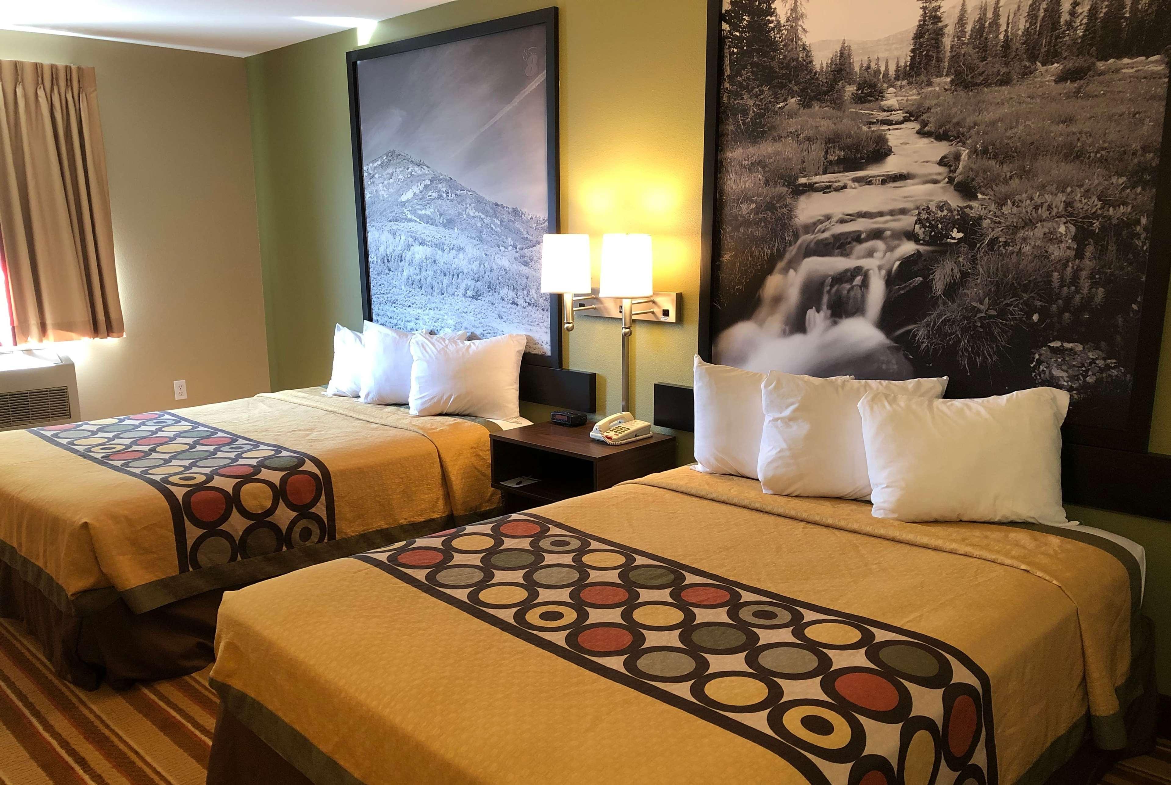Super 8 By Wyndham S Jordan/sandy/slc Area Hotel
