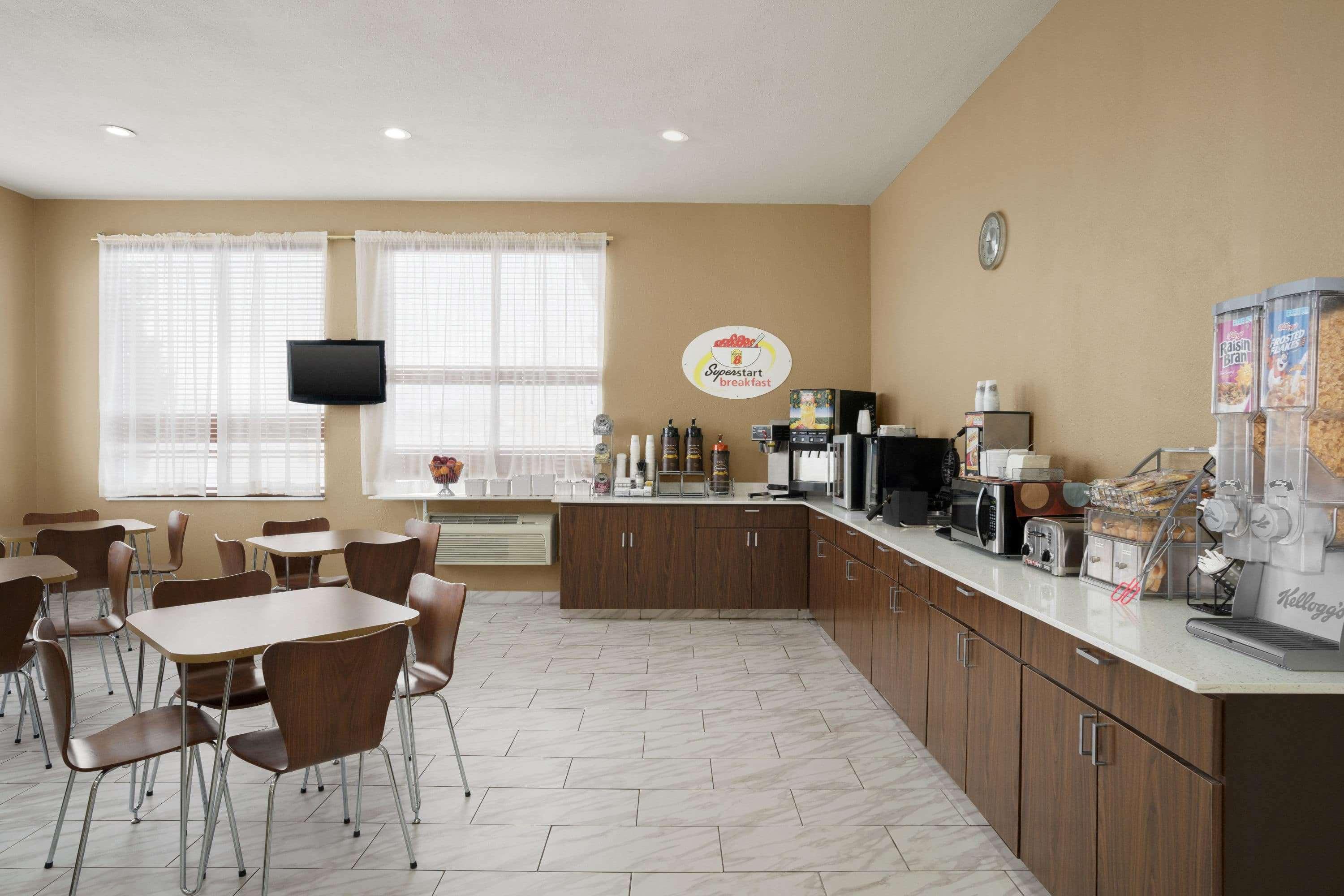 Hotel Super 8 By Wyndham S Jordan/sandy/slc Area 2*